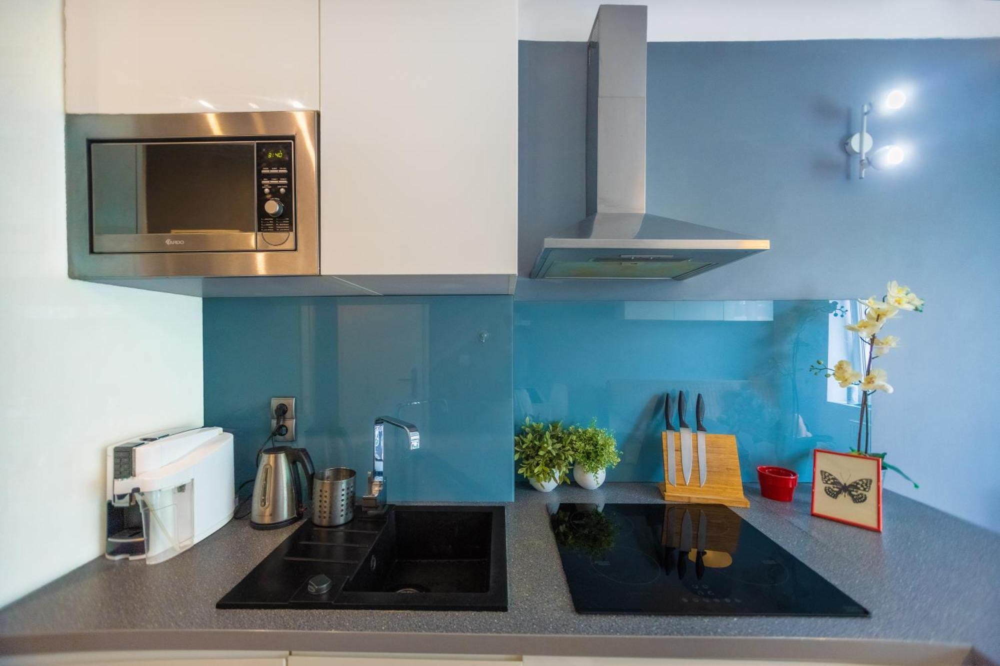 Cozy Studio Next To The Metro And City Center วอร์ซอ ภายนอก รูปภาพ